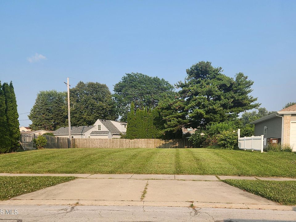 1st image of 5850 Rounding River Ln