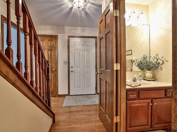 4th image of 5660 Klausridge Ct