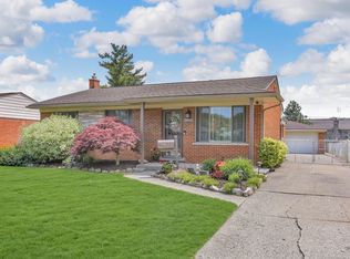 28052 Loretta Ave, Warren, MI 48092