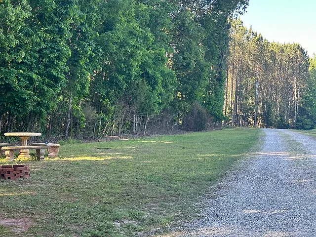 Edmondson Rd — Photo 12