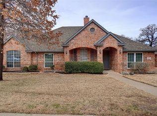 1613 Flying Jib Dr, Azle, TX 76020