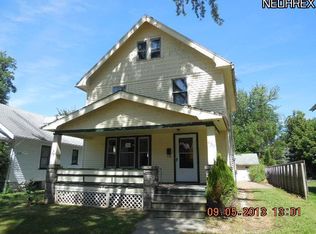 439 10th St, Elyria, OH 44035