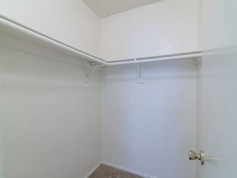 Parkside Court — Photo 12