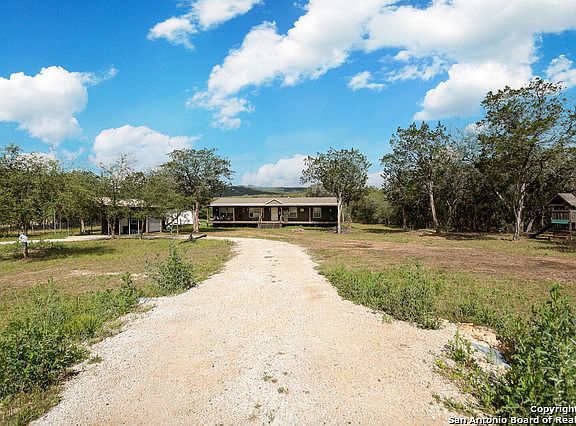 2nd image of 451 County Road 2471