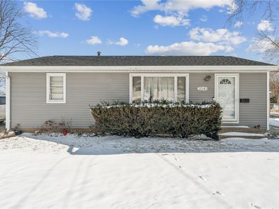 2041 Sharwood Dr NE, Cedar Rapids, IA, 52402