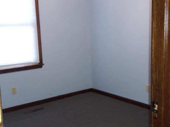 5th image of 2316 S Viking Dr
