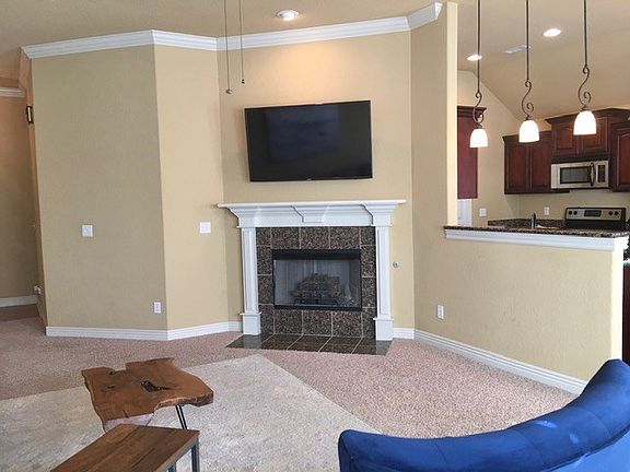 4th image of 2621 Brush Creek Dr