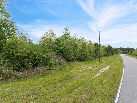 3rd image of 143/AC Willow Dr