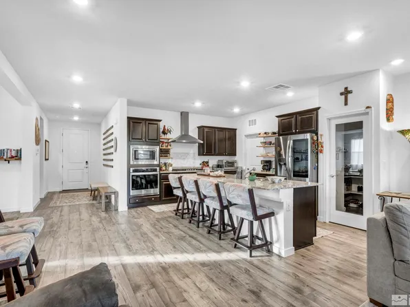 8340 Fenhollow Dr, Verdi, NV 89439