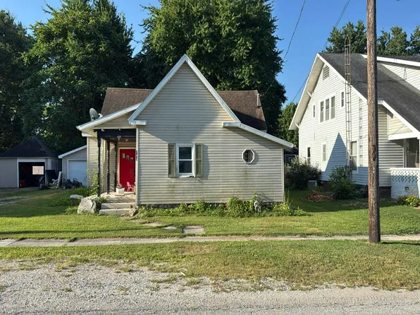 203 E Main St, New Market, IN 47965