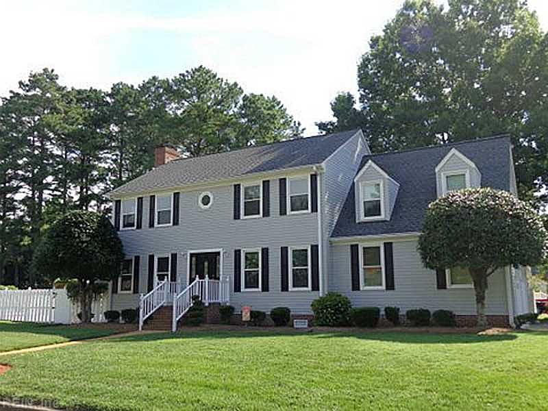 1st image of 513 Drummond Ln