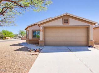 8389 W Benidorm Loop, Tucson, AZ 85757