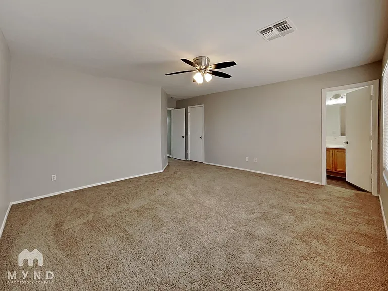 16025 W Lilac St — Photo 10