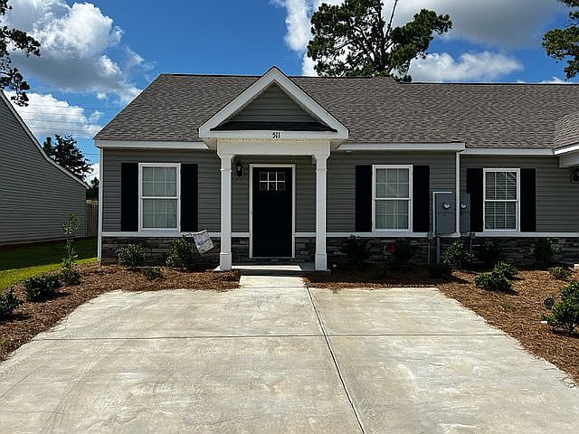 1st image of 511 Deerchase Ct