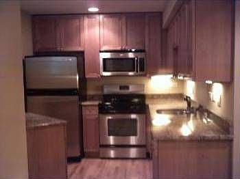 2nd image of 3326 W Belle Plaine Ave #Gdn