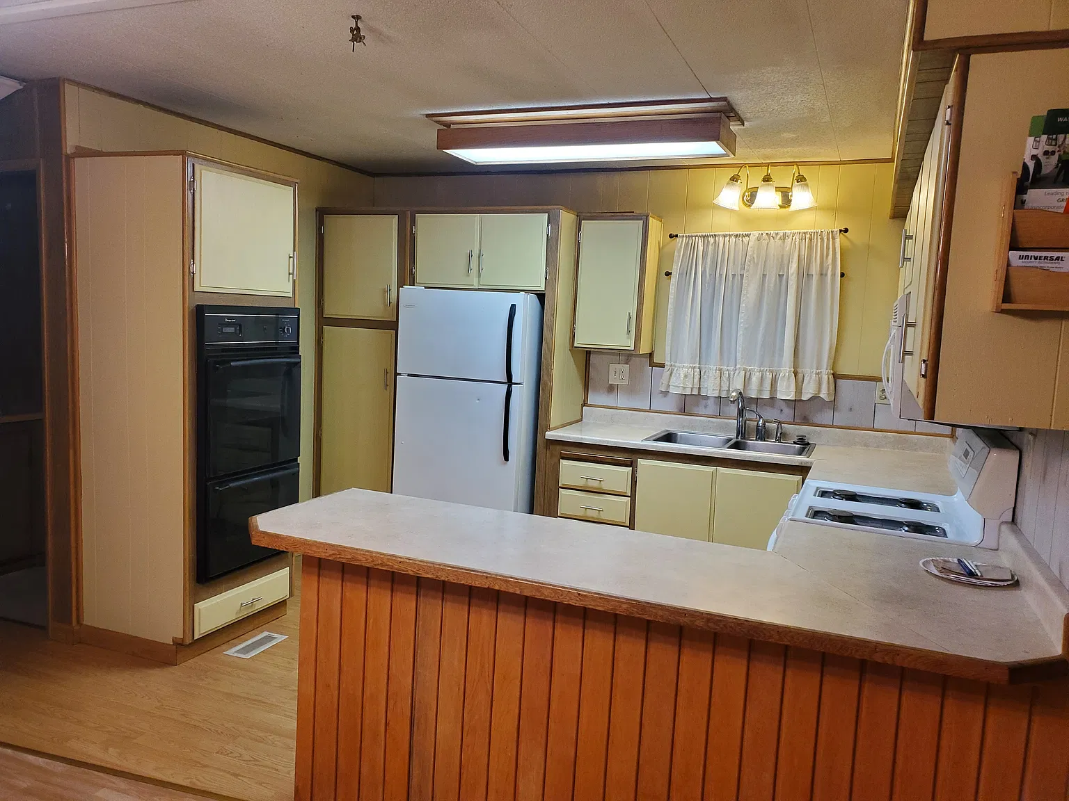 2 bed, 1232 sqft, $1,850 — Photo 2