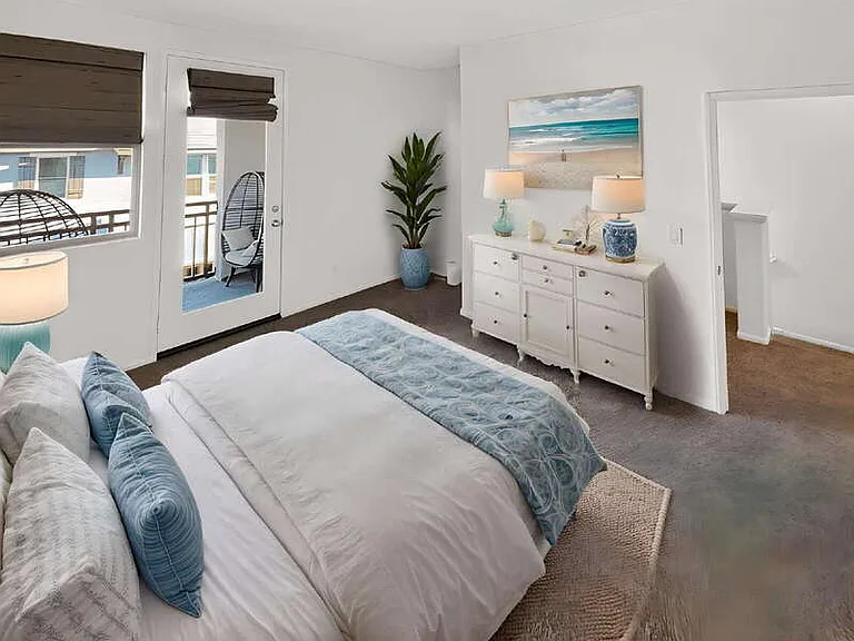 1844 N Orizaba Ave — Photo 12