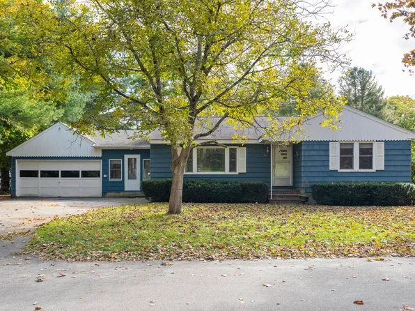 22 Hillcrest Avenue, Portland, ME 04102