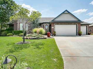 4913 N Sandkey Ct, Wichita, KS 67204