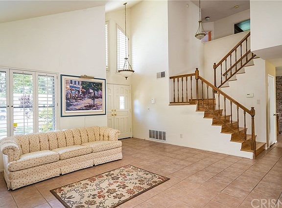 4th image of 26056 Tierra Dr