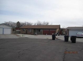 6212 Forest Hills Dr NE, Albuquerque, NM 87109