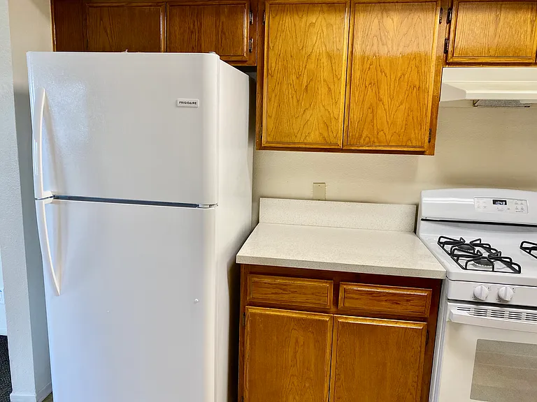 628 N Alexandria Ave #14 — Photo 3