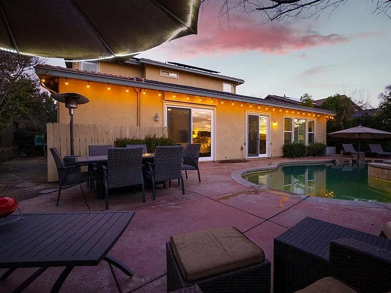 4930 Village Green Dr — Photo 66