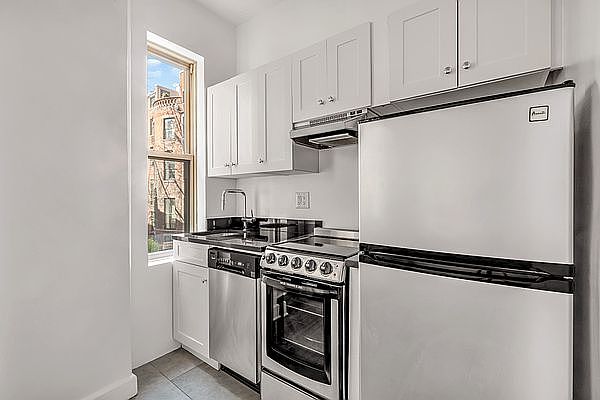 1st image of 24 5th Ave APT 231