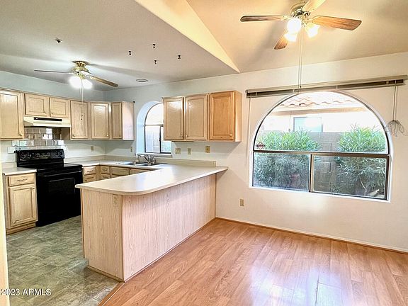 4th image of 8891 E DAHLIA Drive