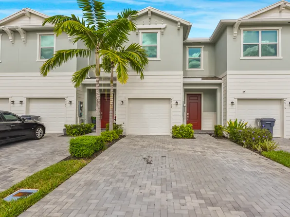4519 Hollister Ave, Lake Worth, FL 33463