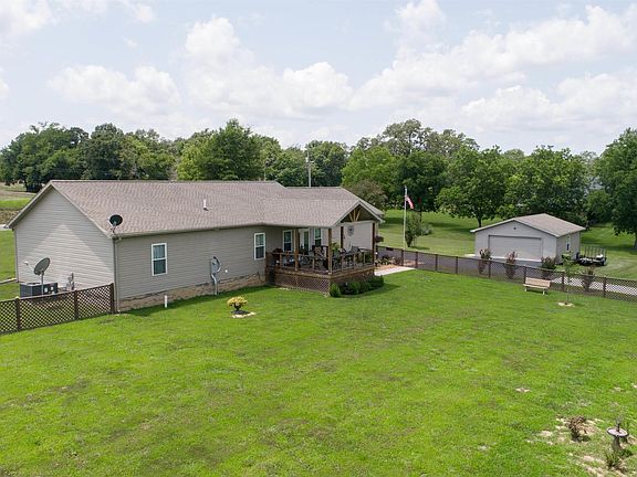 2nd image of 230 Heritage Trce
