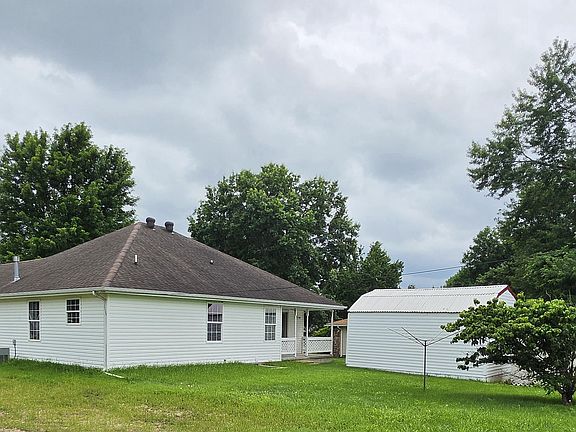 4th image of 4061 W Gardenia Drive