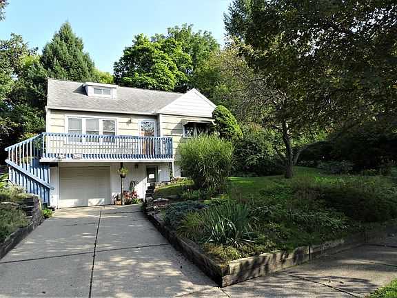3rd image of 548 Pacific Pkwy