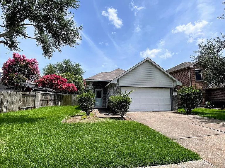 4010 Bealey Ln — Photo 3