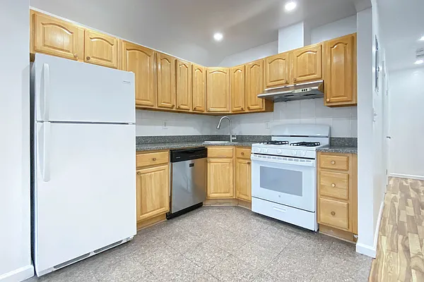 Rented by Compass | media 15