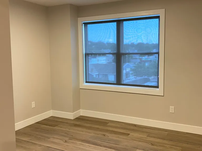 27 Franklin St #304 — Photo 5