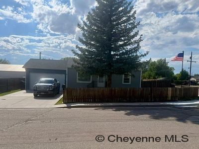 5620 Sunset Dr, Cheyenne, WY, 82009