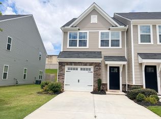 422 Huntingdale Pl, Simpsonville, SC 29681