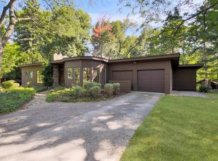 1950 Long Shore Dr, Ann Arbor, MI