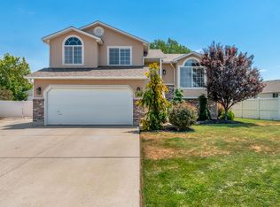 4752 S 4075 W, Roy, UT 84067