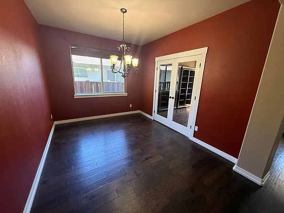 5th image of 2948 NE Conners Ave