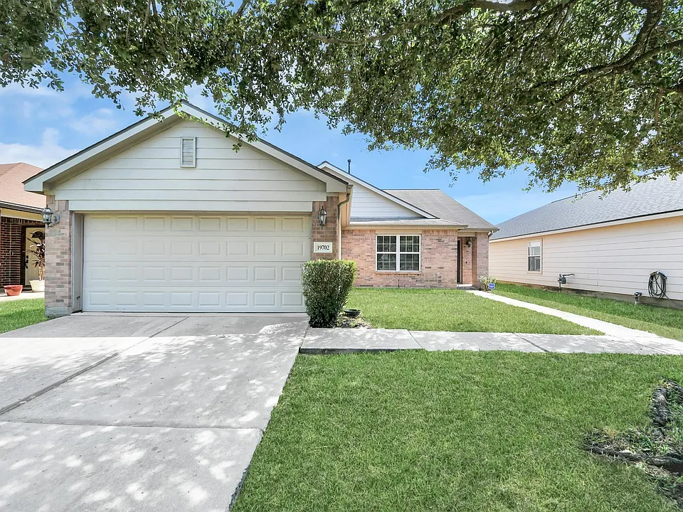 19702 Rippling Brook Ln