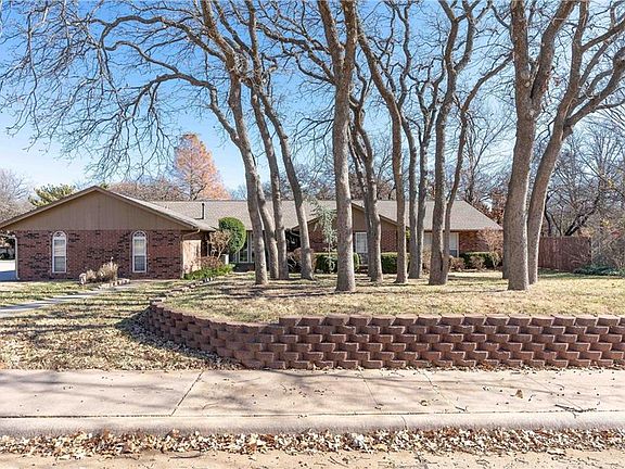 2nd image of 1212 Mary Lee Ln