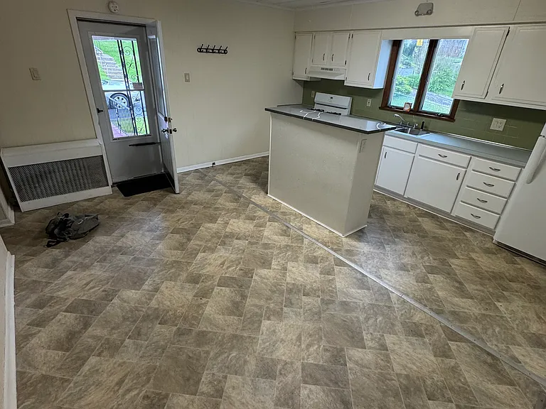 413 New St #1 — Photo 25