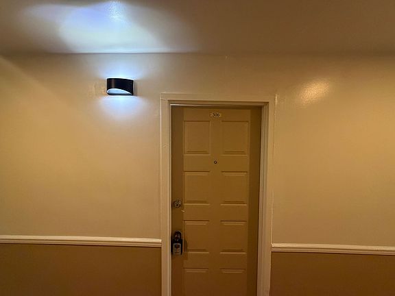 2nd image of 2716 S Dixie Hwy APT 306