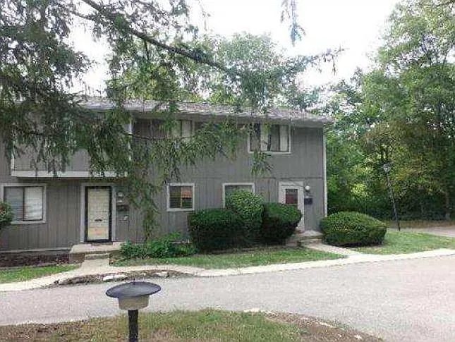 7885 Benjamin Dr photo 1