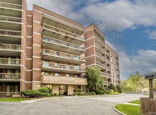 1374 Midland Ave, Yonkers, NY 10708