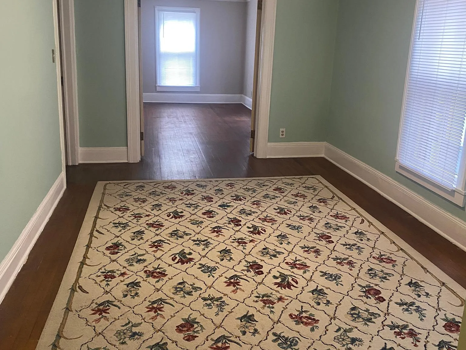 2 bed, 1200 sqft, $1,200 — Photo 1