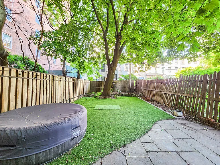 118 S Elliott Pl #GARDEN — Photo 1