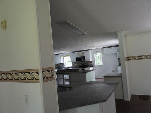 3rd image of 3160 Spencer Rd